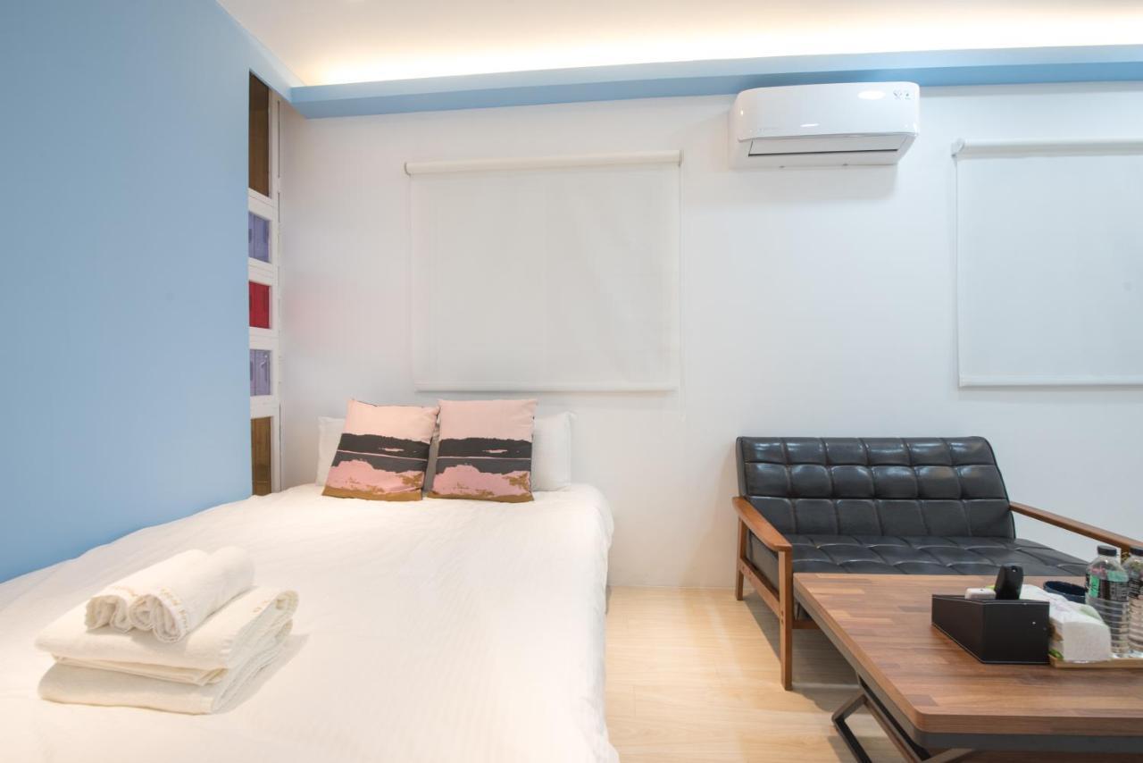 Bird Series B&B&Hostel複合式民宿#本國旅客須先匯款 Тайнань Экстерьер фото